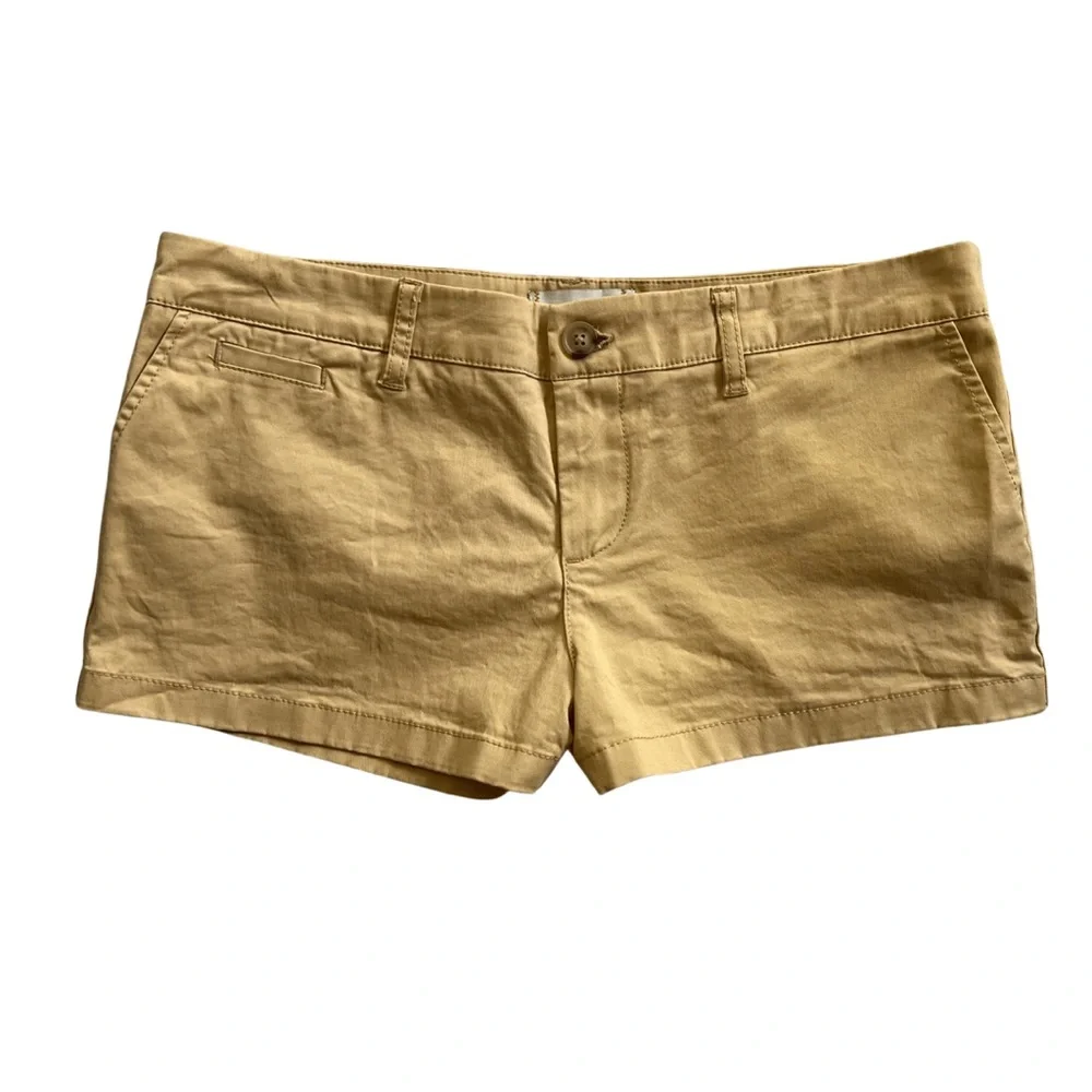 BDG Margot Khaki Shorts - Picture 3 of 9